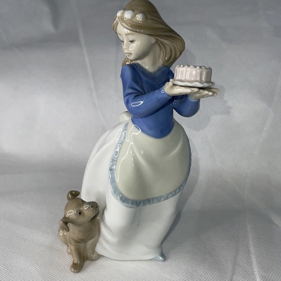 Lladró NAO Puppy's Birthday Porcelain Girl with Puppy Figurine